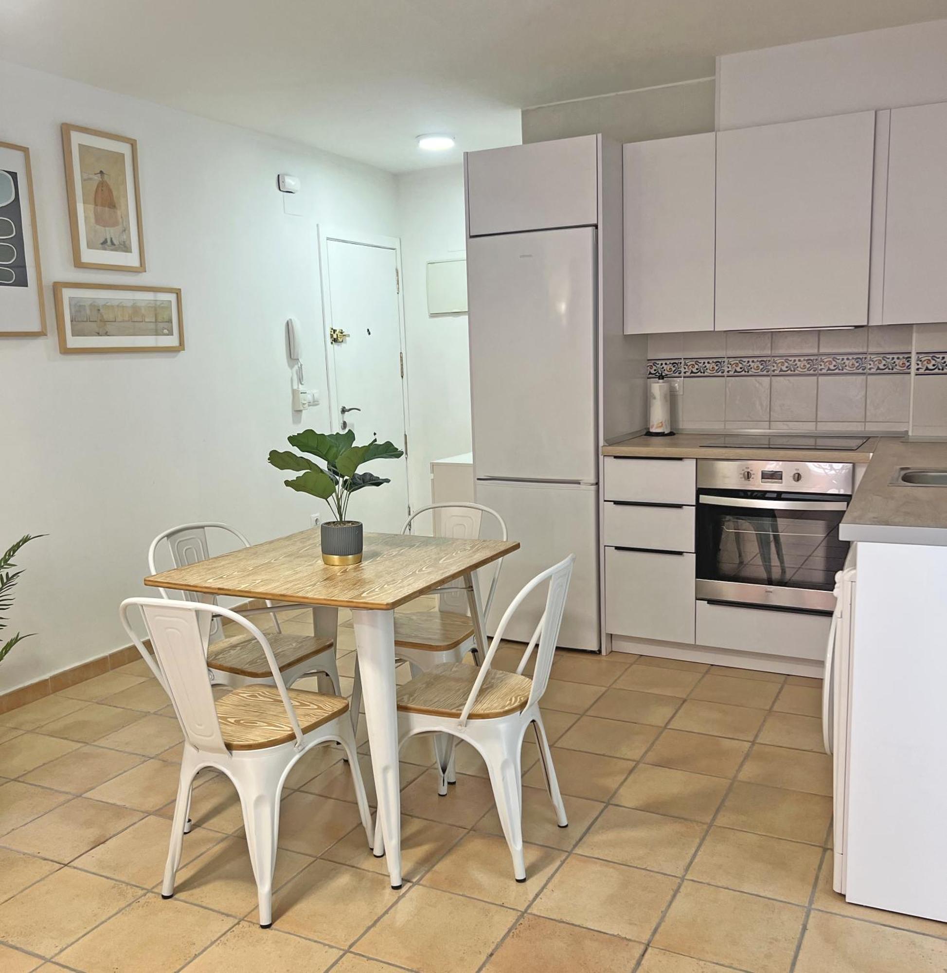 Puro Centro. 500M Del Mar. A/C Apartment Alicante Ngoại thất bức ảnh